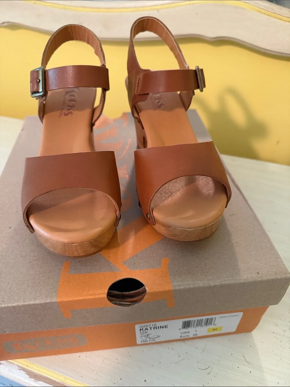Kork Ease Katrine Tan Leather Platform Sandals with Buckle Strap- size 7